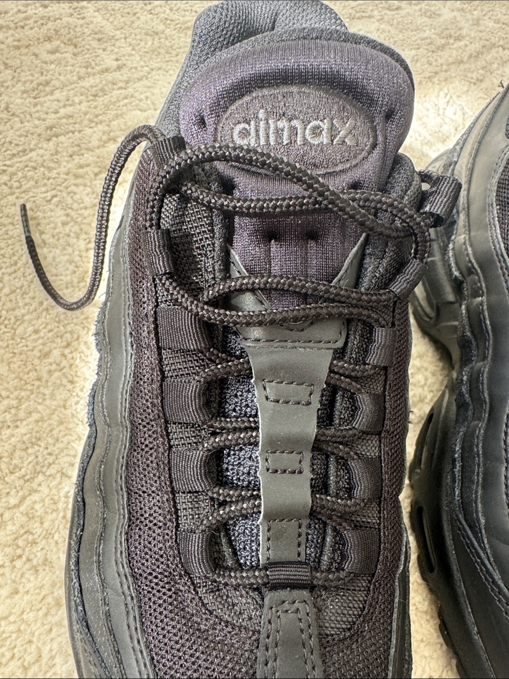 Nike Men’s Air Max 95 Sneakers - All Black